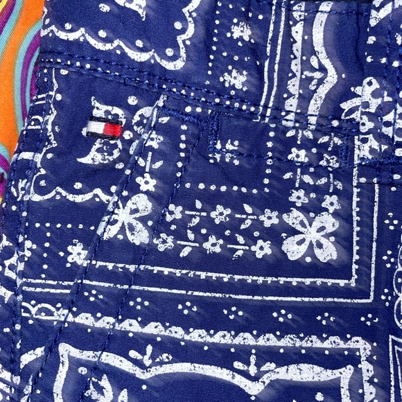 Tommy Hilfiger Kids shorts - Picture 3 of 4